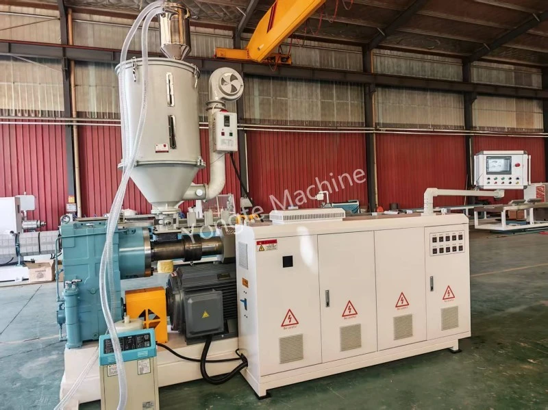 中国クライアントのプラスチックシート生産向けの高効率SJ120/33押出機